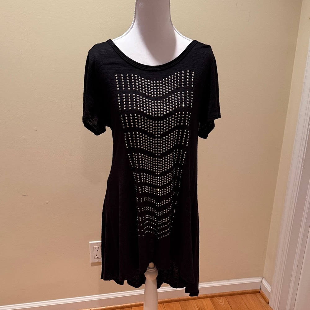 Vocal Black Top with Silver Studded Pattern high low pretty and elegant
